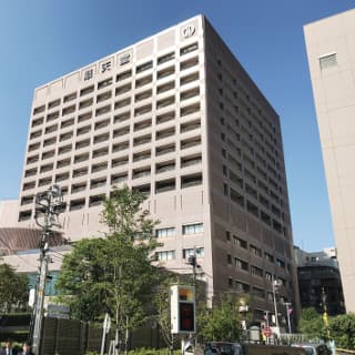 お茶の水医学会館の入り口