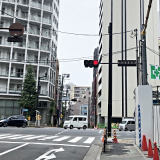お茶の水医学会館の入り口